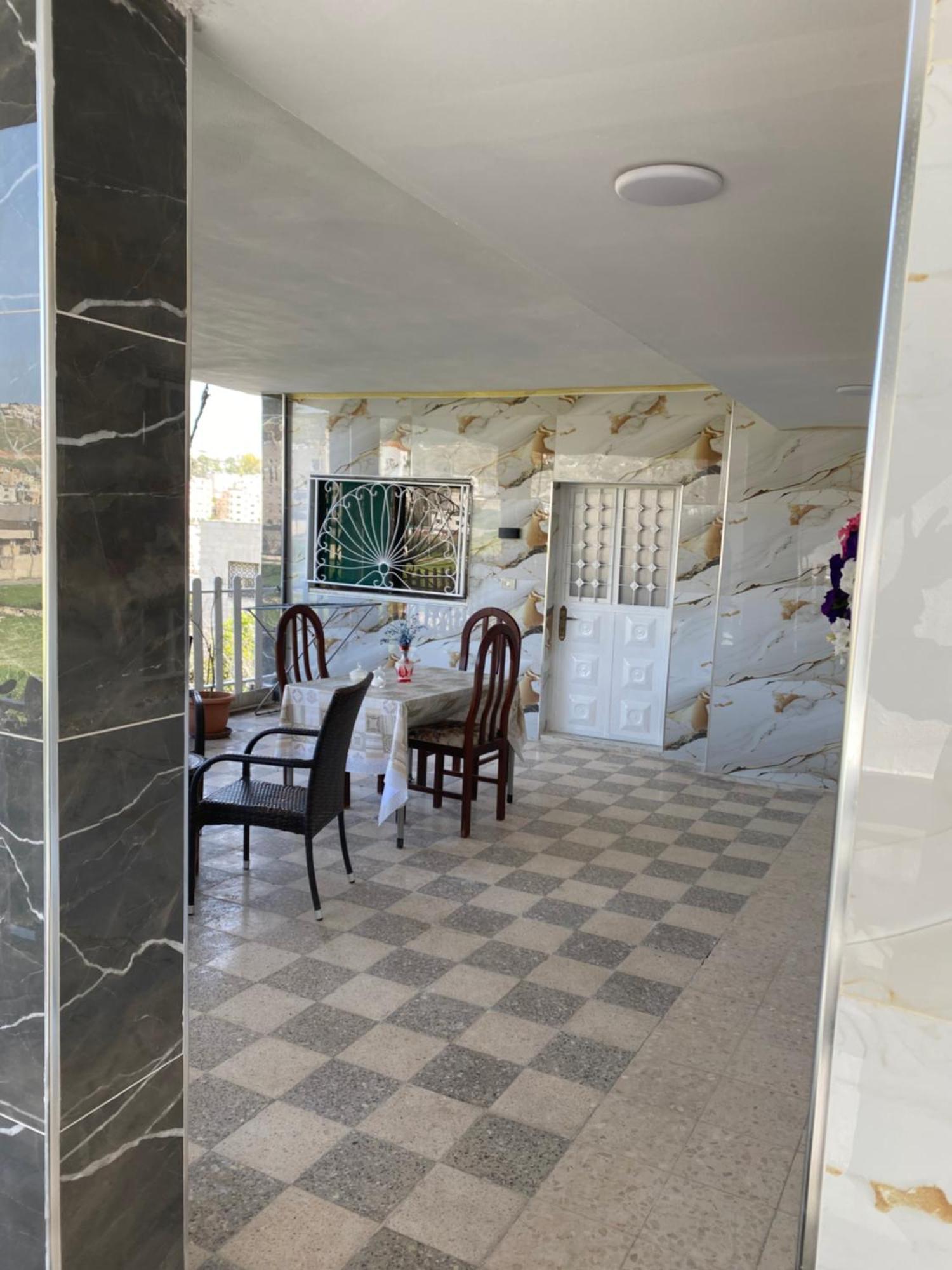 Huseein Rooms جرش المظهر الخارجي الصورة